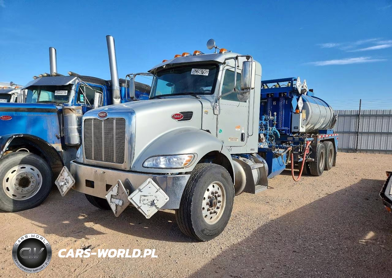 2015 Peterbilt 348 Fuel Truck VIN:2NP3LJ0X3FM269797 - 2