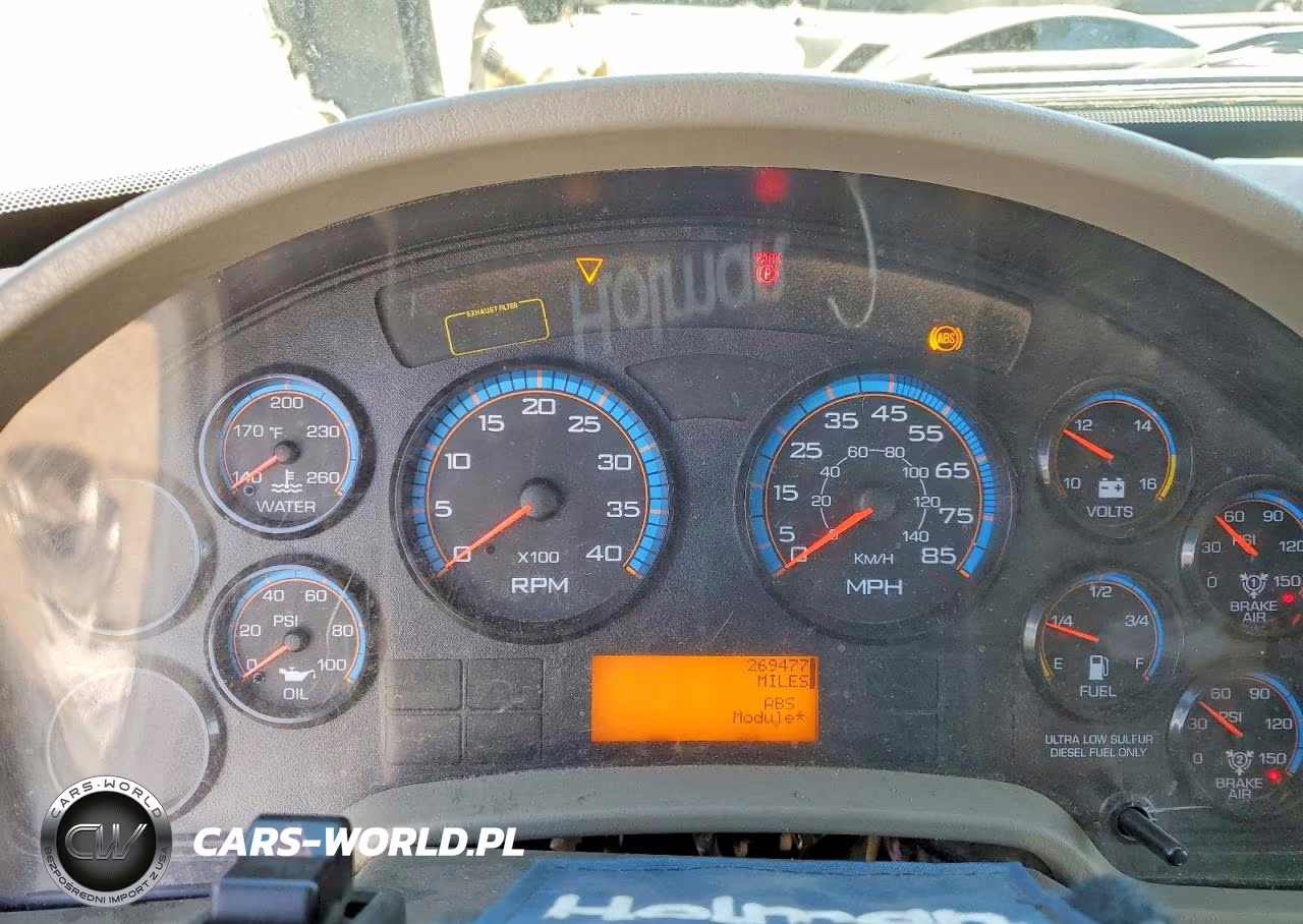 2011 International 7400 Crane Truck VIN:1HTWGAZT3BJ340977 - 8