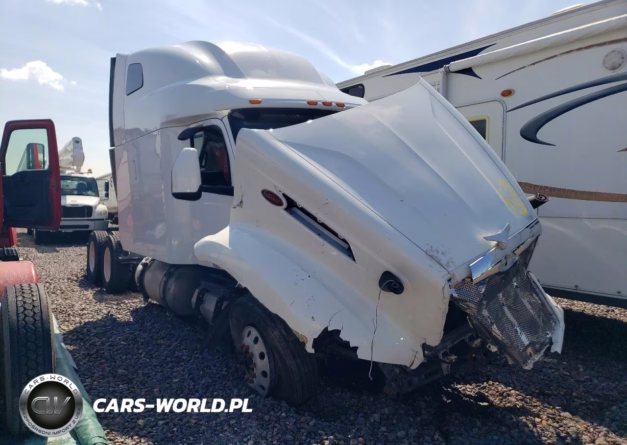 2023 Peterbilt 579 Semi Truck