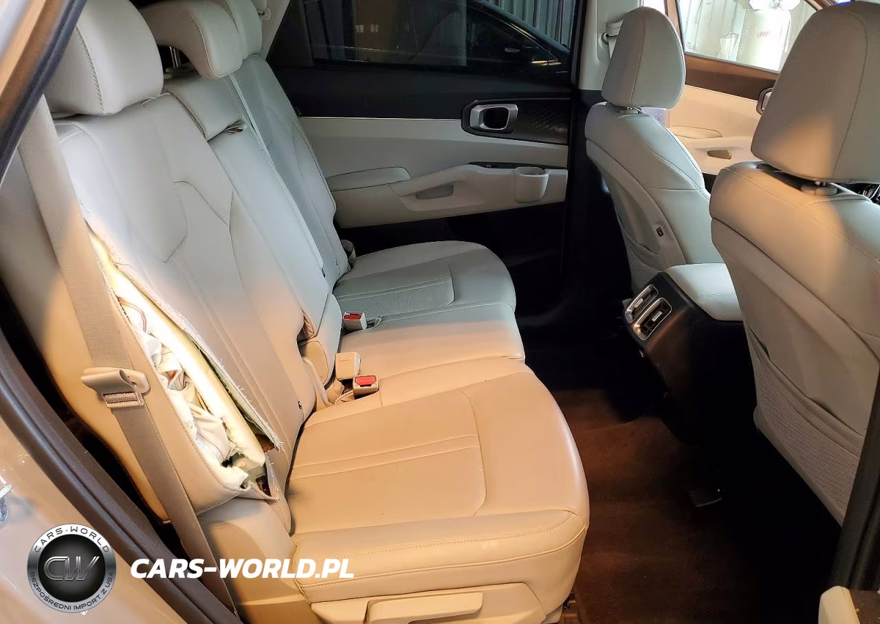 2025 Kia Sorento S VIN:5XYRL4JCXSG390133 - 11