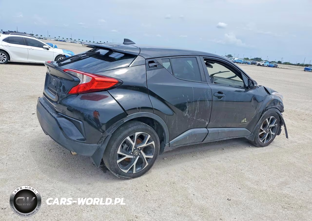 2018 Toyota C-Hr Xle VIN:NMTKHMBX6JR020124 - 3