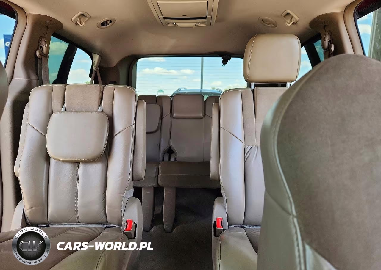 2013 Chrysler Town & Country Limited VIN:2C4RC1GG1DR565926 - 10