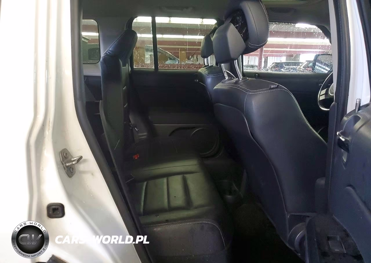 2016 Jeep Patriot Latitude VIN:1C4NJRFB3GD752889 - 10