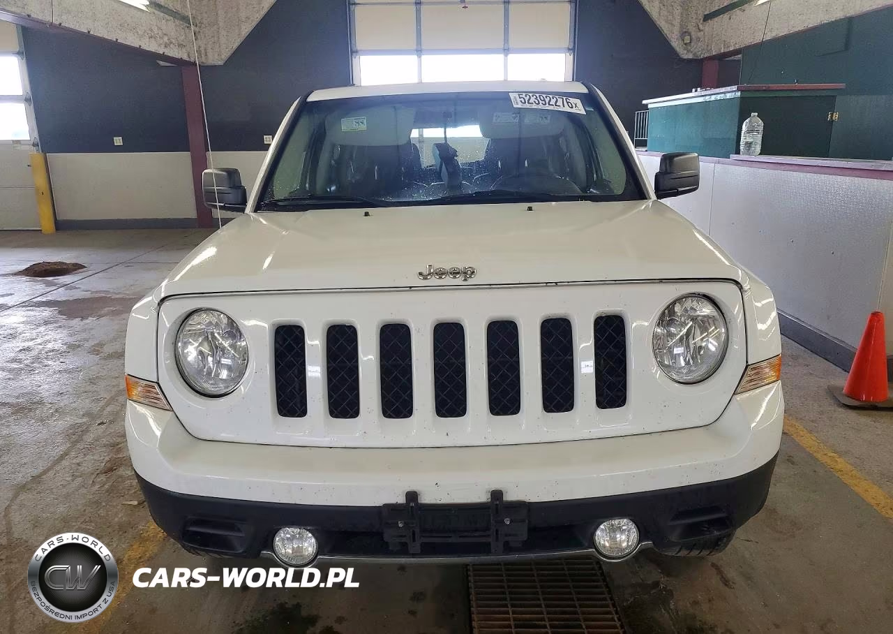 2016 Jeep Patriot Latitude VIN:1C4NJRFB3GD752889 - 5
