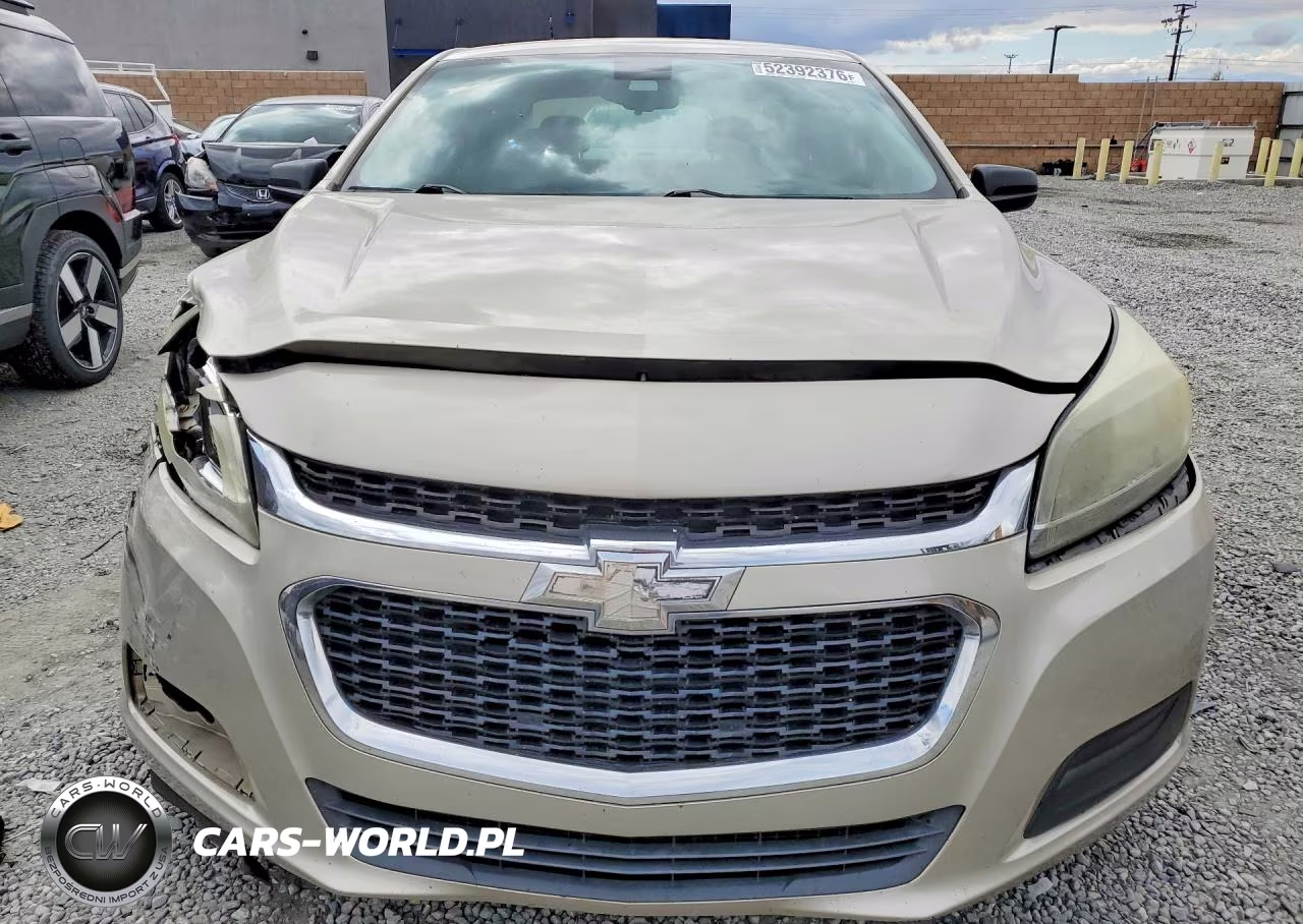 2015 Chevrolet Malibu Ls VIN:1G11B5SL1FF233449 - 5