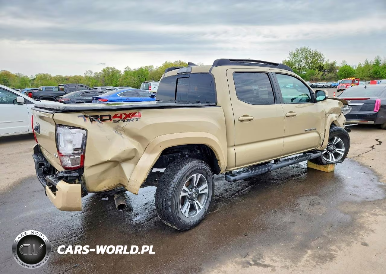 2017 Toyota Tacoma Trd Sport VIN:3TMCZ5AN3HM057389 - 3
