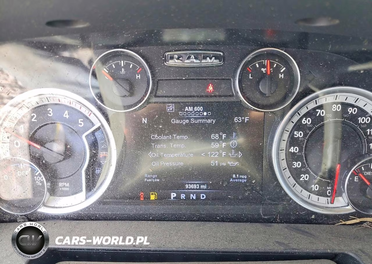 2017 Ram 3500 Laramie VIN:3C63RRJL1HG556817 - 9
