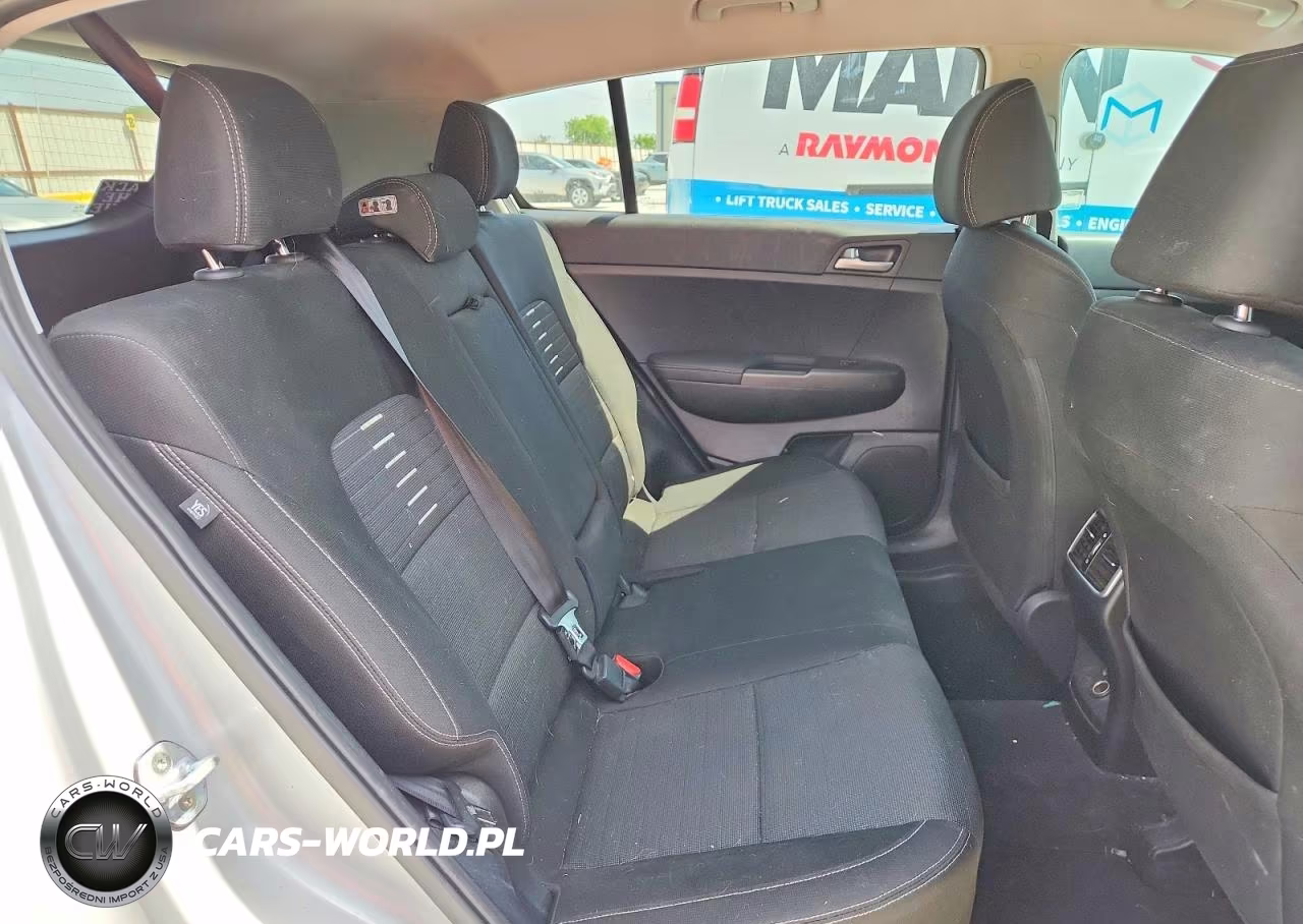 2020 Kia Sportage Lx VIN:KNDPM3AC7L7669617 - 11