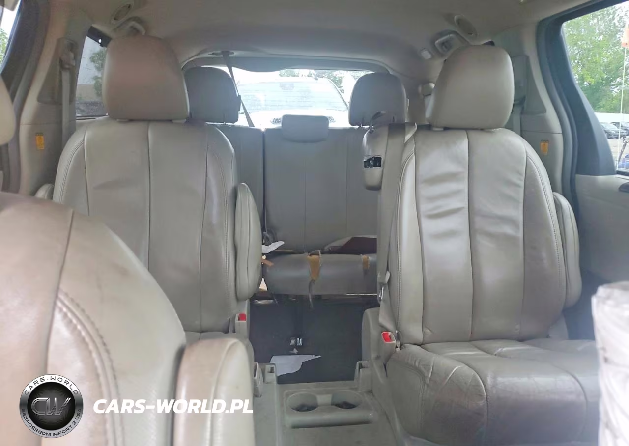 2013 Toyota Sienna Xle 8-Passenger VIN:5TDYK3DC7DS359352 - 10