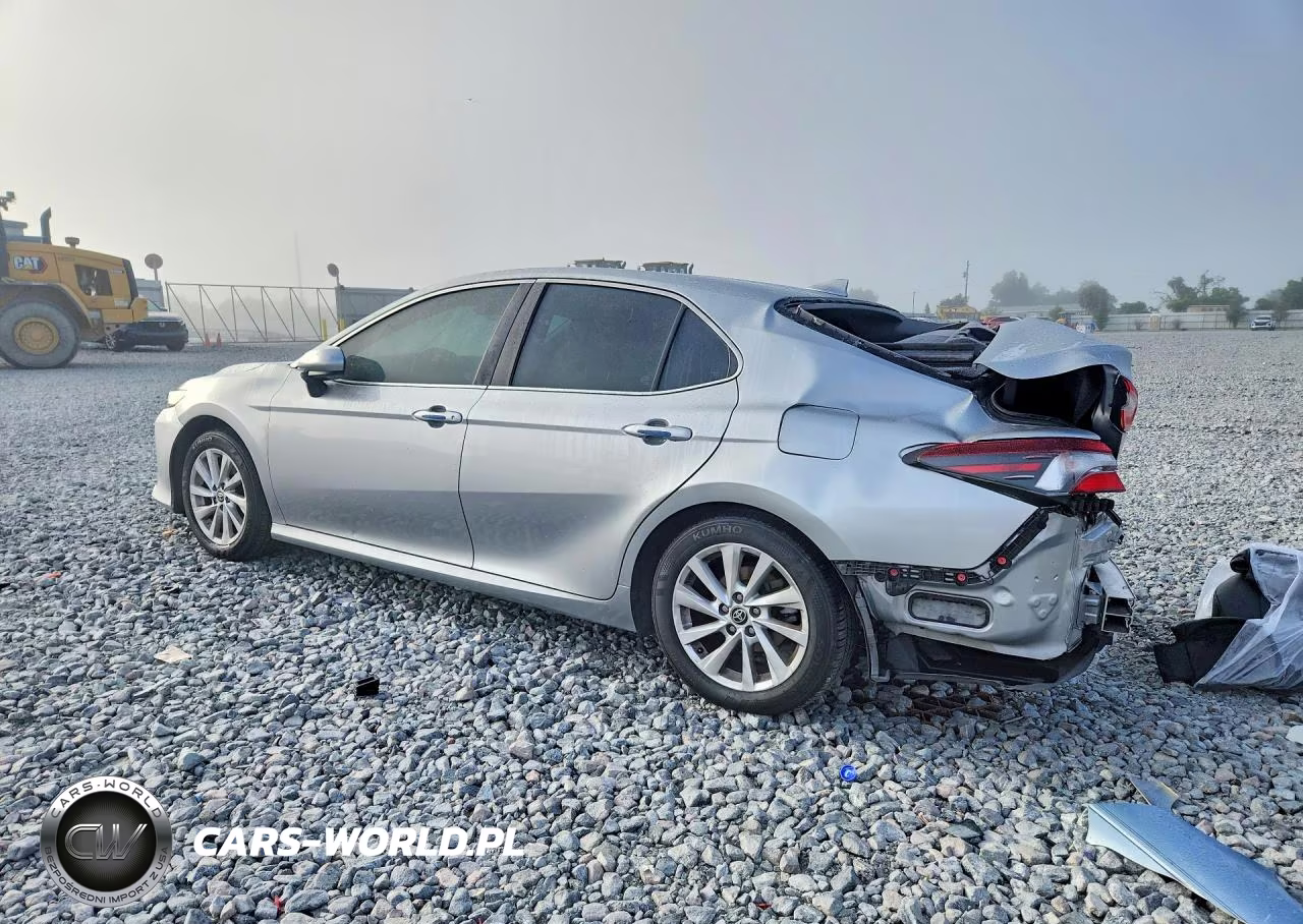 2022 Toyota Camry Le VIN:4T1C11AK2NU623423 - 2
