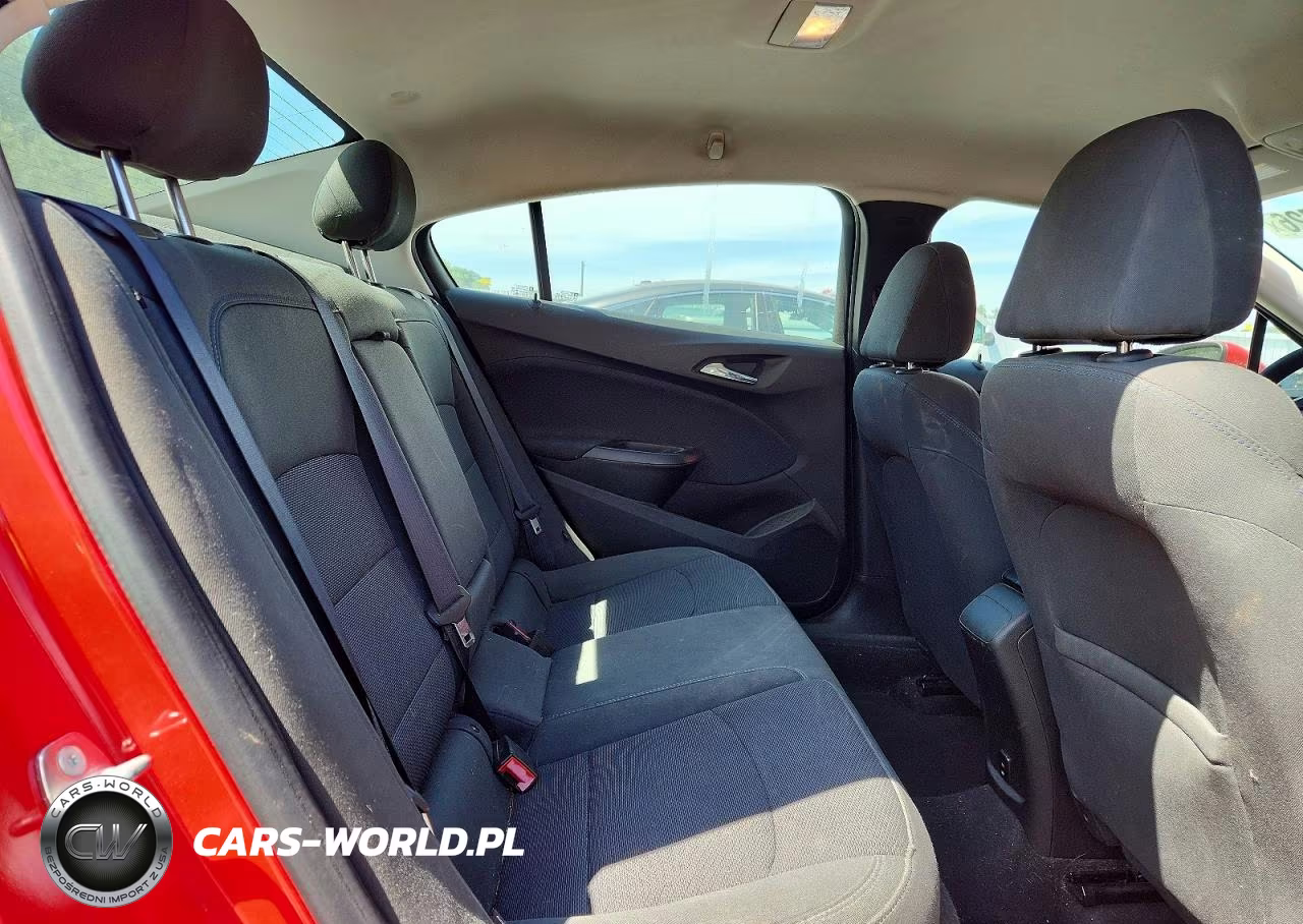 2018 Chevrolet Cruze Lt VIN:1G1BE5SM9J7108092 - 10