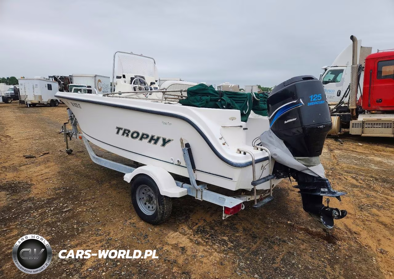 2003 Trophy 1073 VIN:THMB91FSD303 - 3