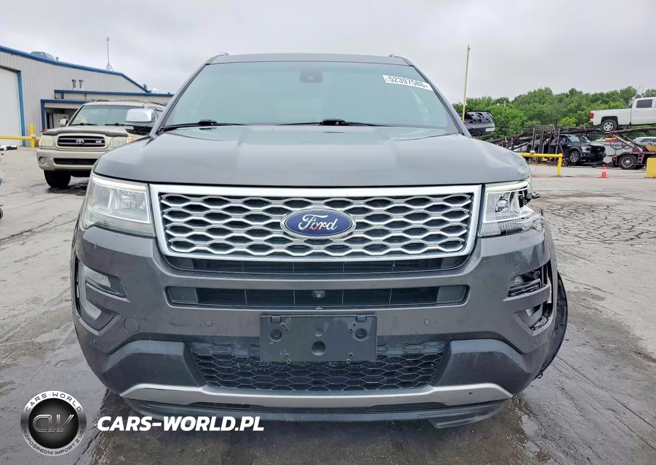 2017 Ford Explorer Platinum VIN:1FM5K8HT2HGB69299 - 5