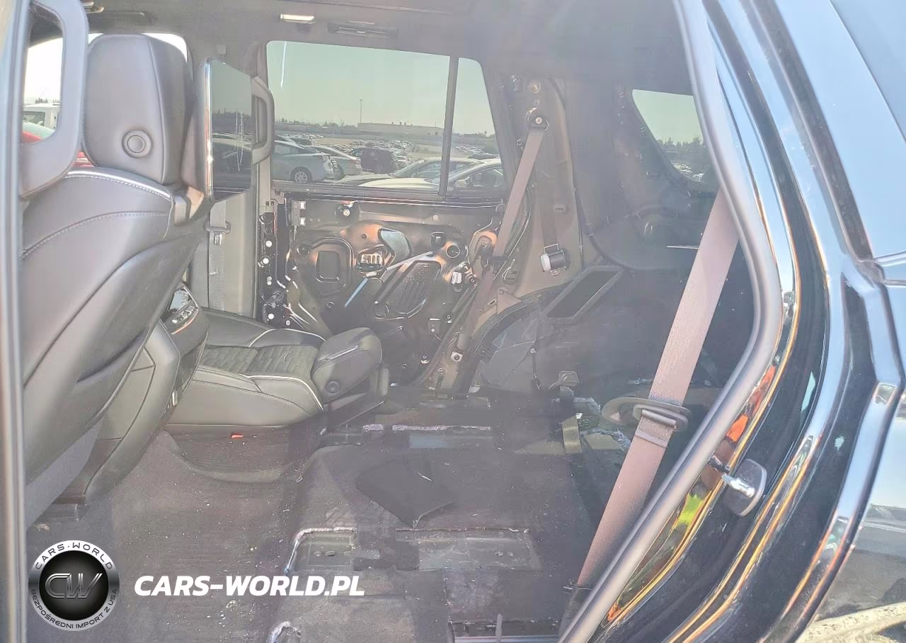 2024 Cadillac Escalade Sport Platinum VIN:1GYS4GKL1RR354156 - 11
