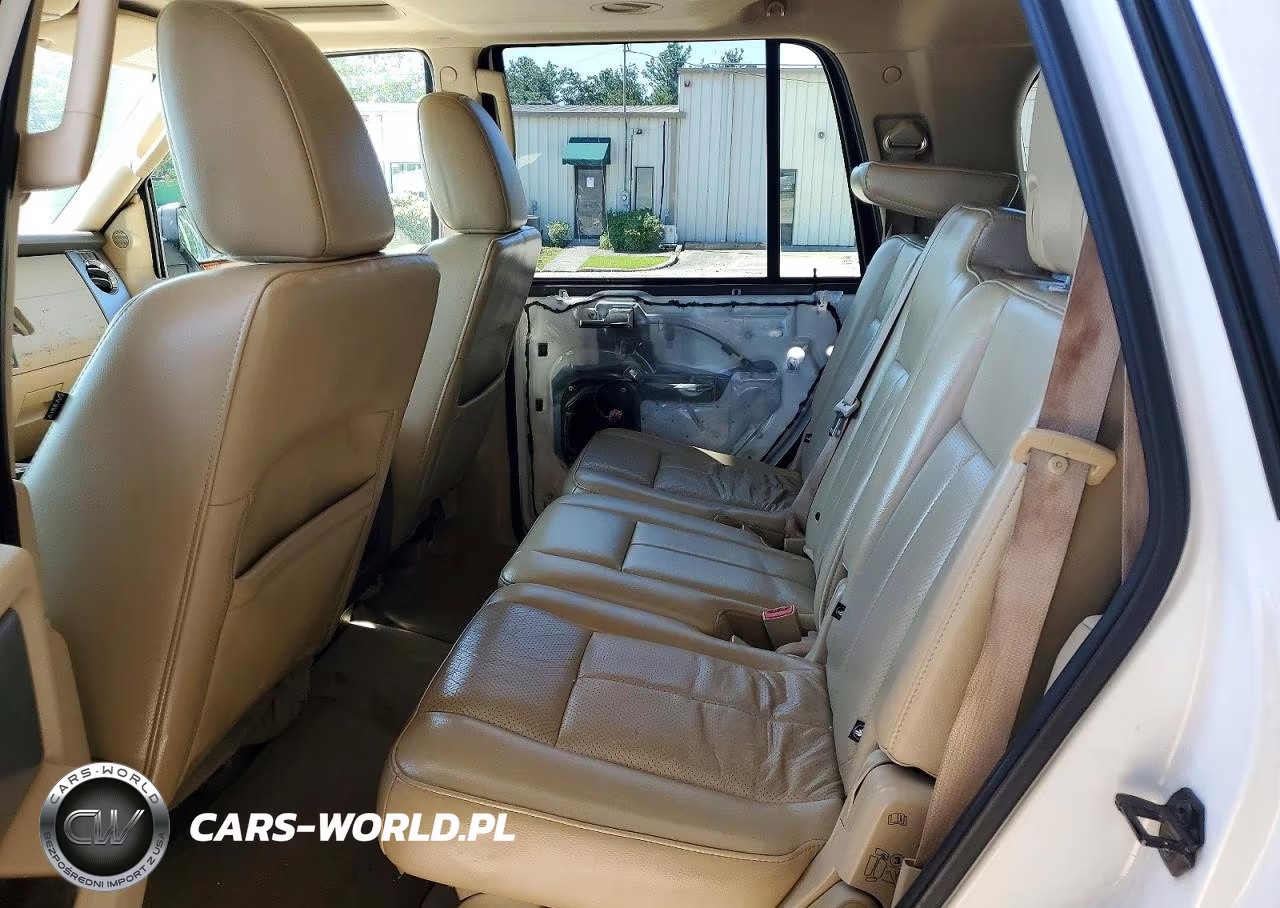 2012 Ford Expedition Xlt VIN:1FMJU1H58CEF01400 - 10