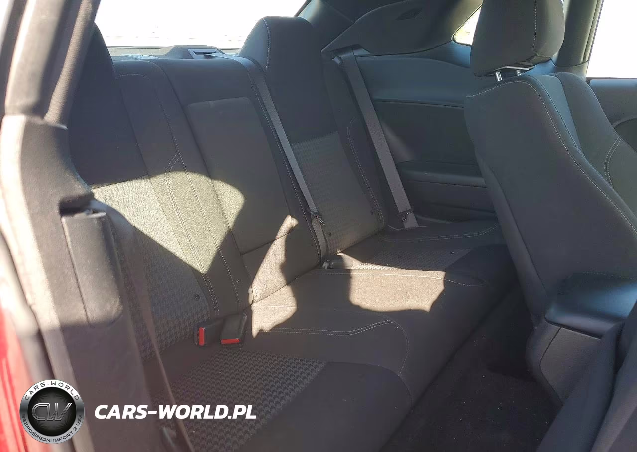 2021 Dodge Challenger Sxt VIN:2C3CDZGG6MH611262 - 10