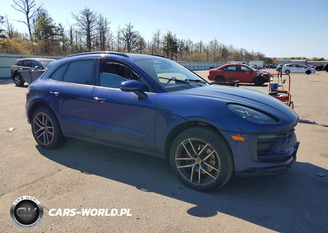 2023 Porsche Macan Base VIN:WP1AA2A59PLB10124 - 4