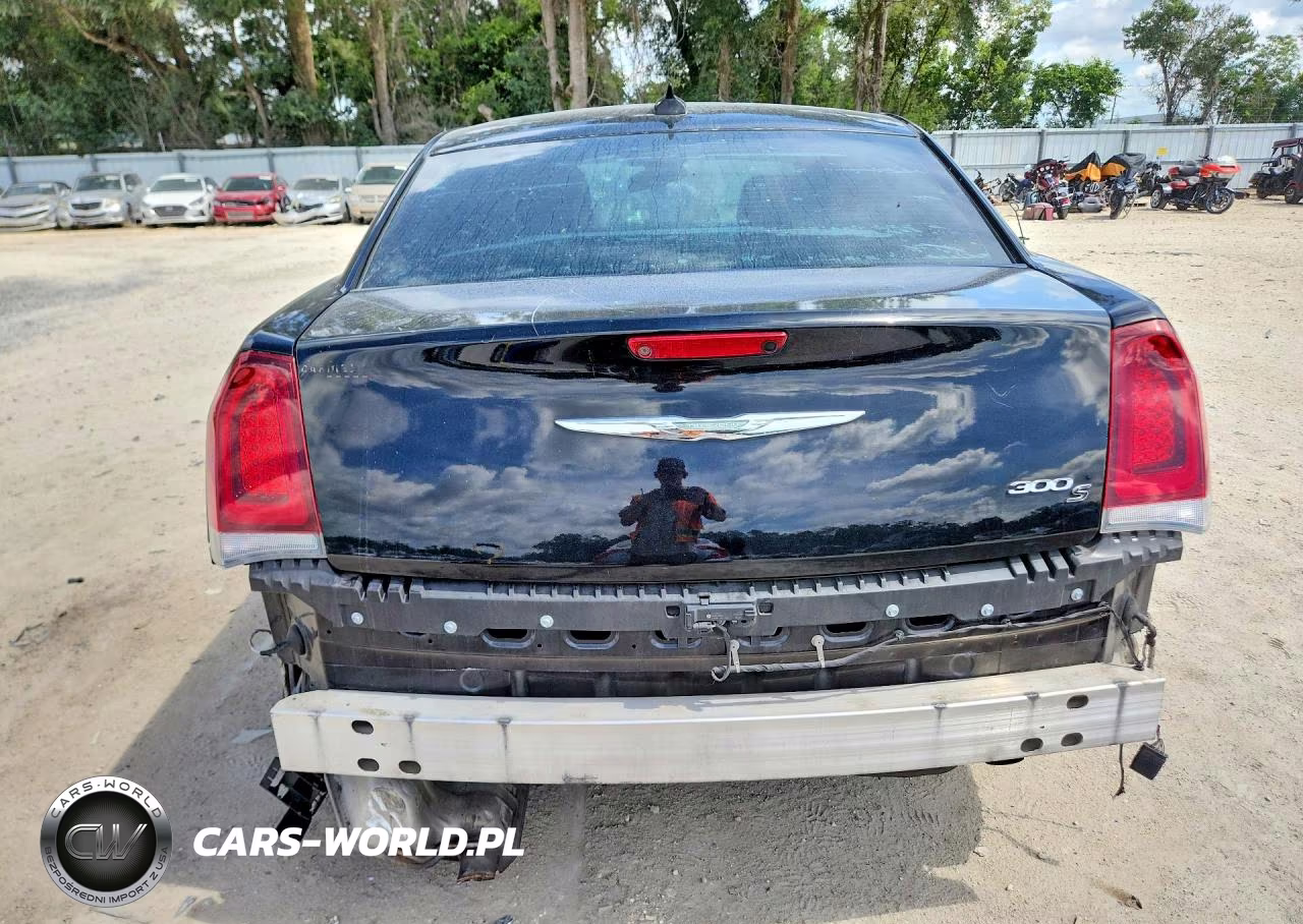 2019 Chrysler 300 S VIN:2C3CCABGXKH590716 - 6