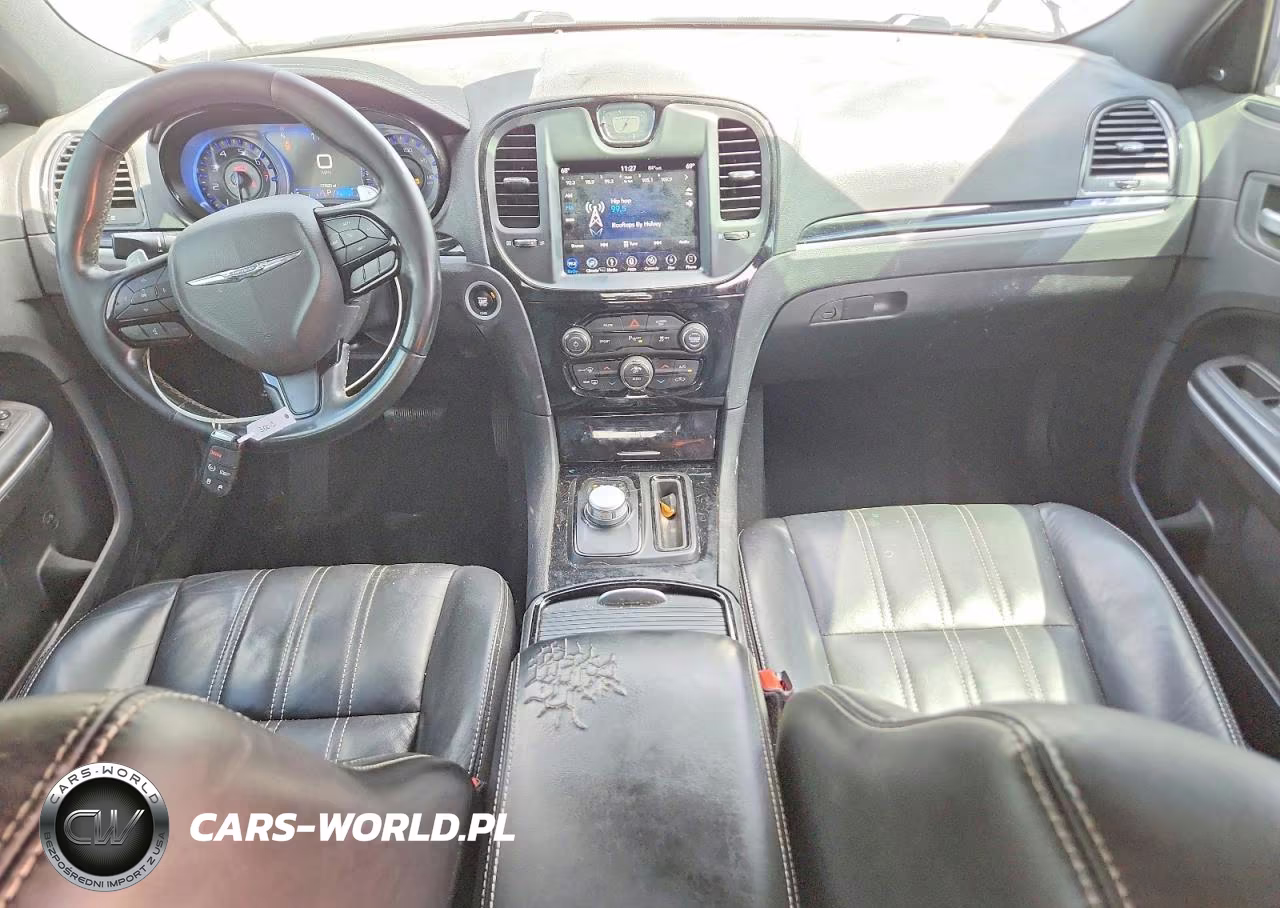 2019 Chrysler 300 S VIN:2C3CCABGXKH590716 - 8