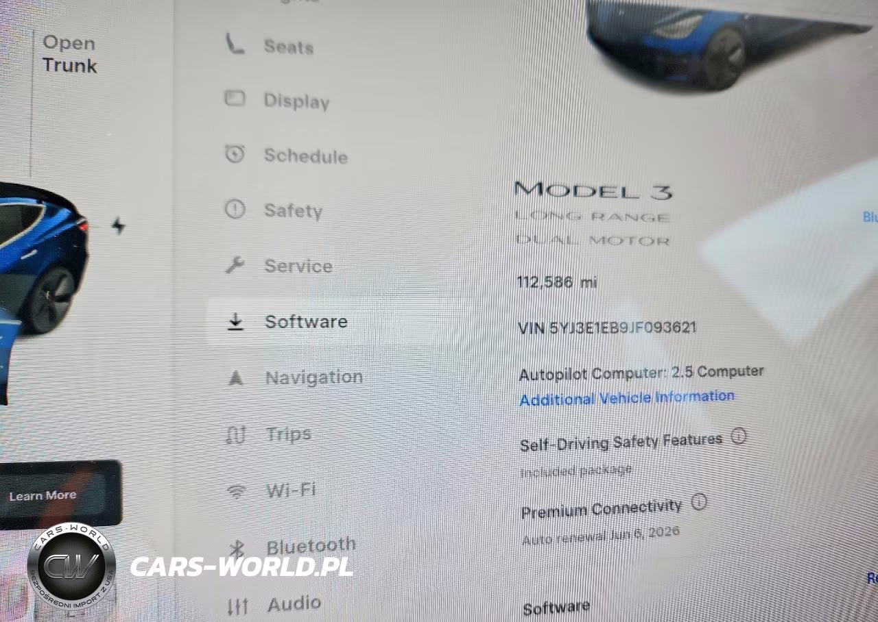 2018 Tesla Model 3 VIN:5YJ3E1EB9JF093621 - 9