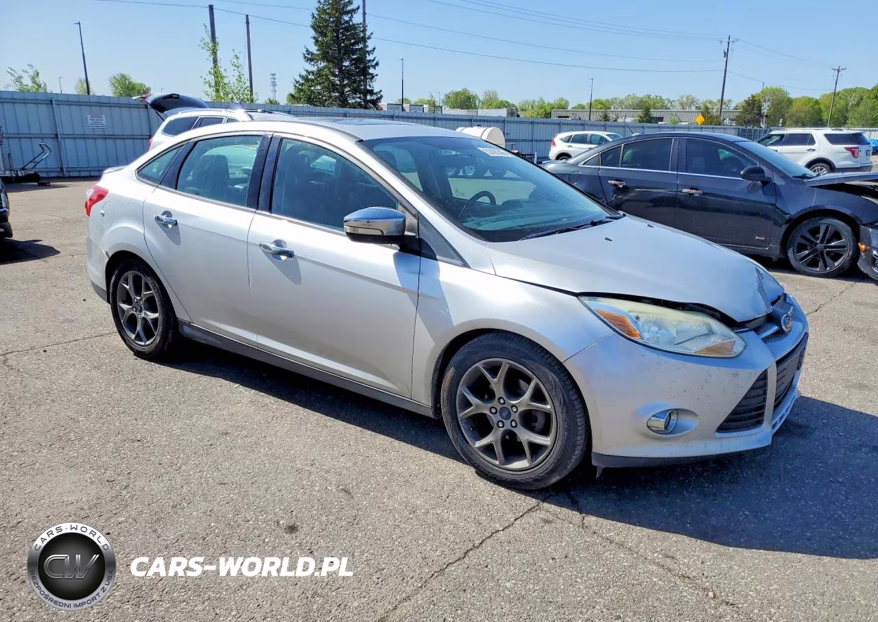 2013 Ford Focus Se VIN:1FADP3F29DL205107 - 4