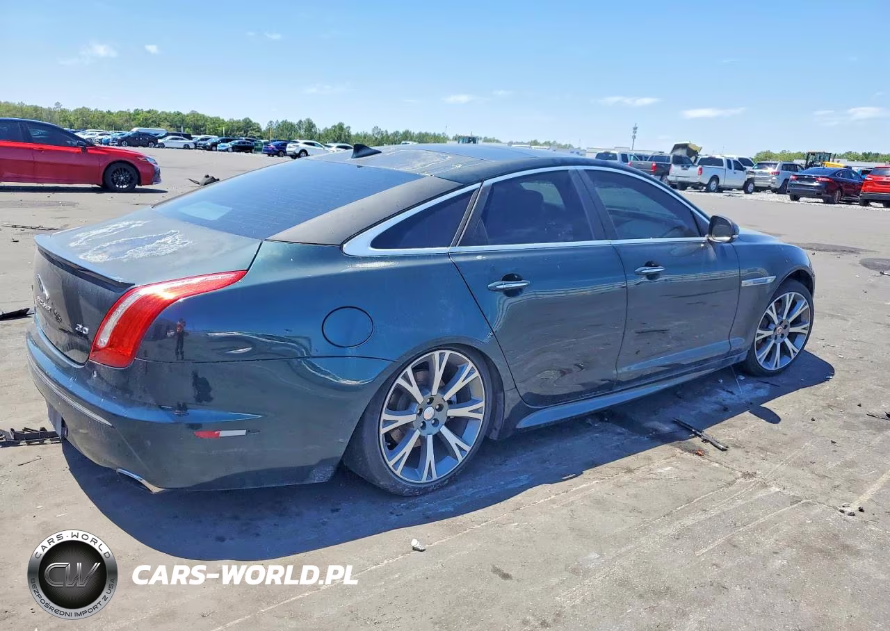 2015 Jaguar Xj VIN:SAJWA1CZ6F8V89834 - 3