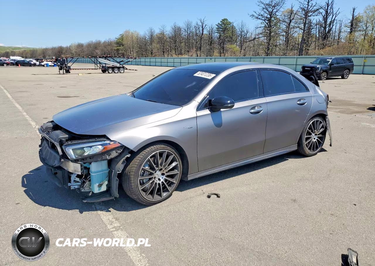 2021 Mercedes-Benz A Class – zdjęcie 1 z 12