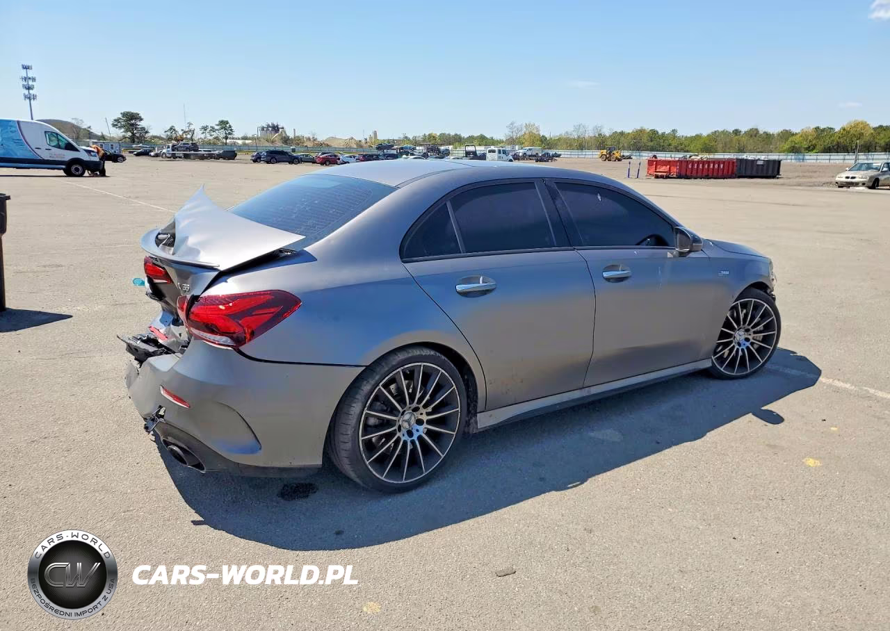 2021 Mercedes-Benz A Class VIN:W1K3G5BB5MJ319453 - 3