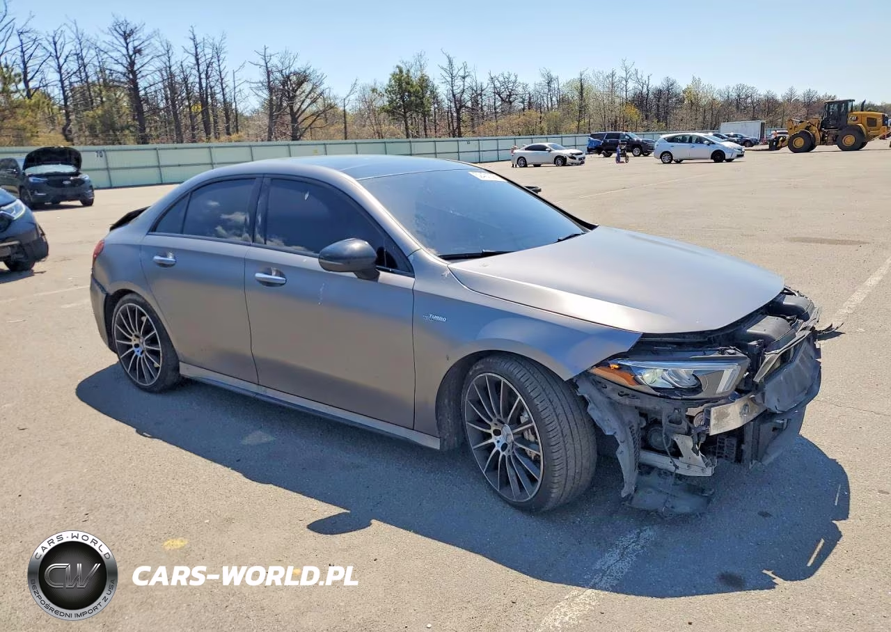 2021 Mercedes-Benz A Class VIN:W1K3G5BB5MJ319453 - 4