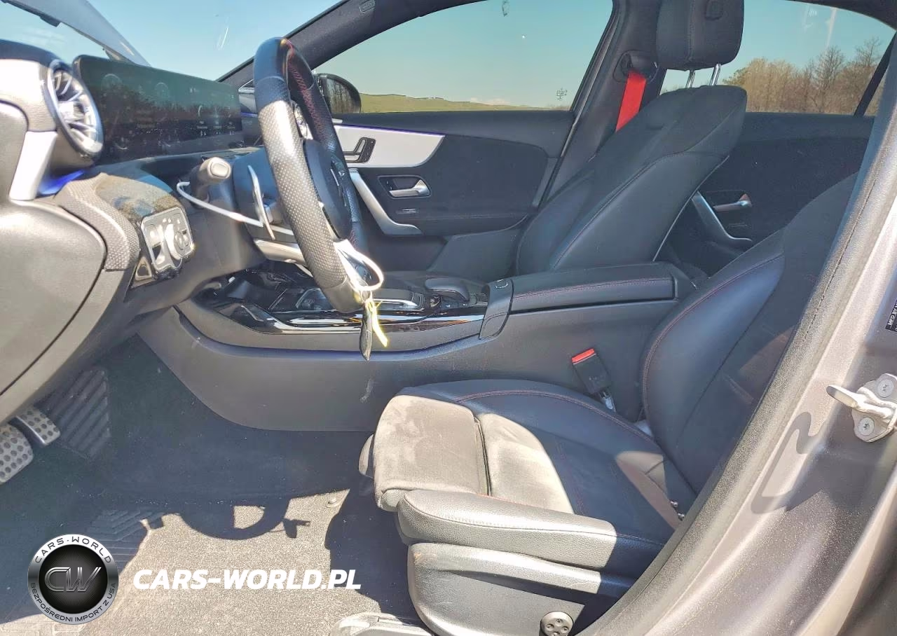 2021 Mercedes-Benz A Class VIN:W1K3G5BB5MJ319453 - 7