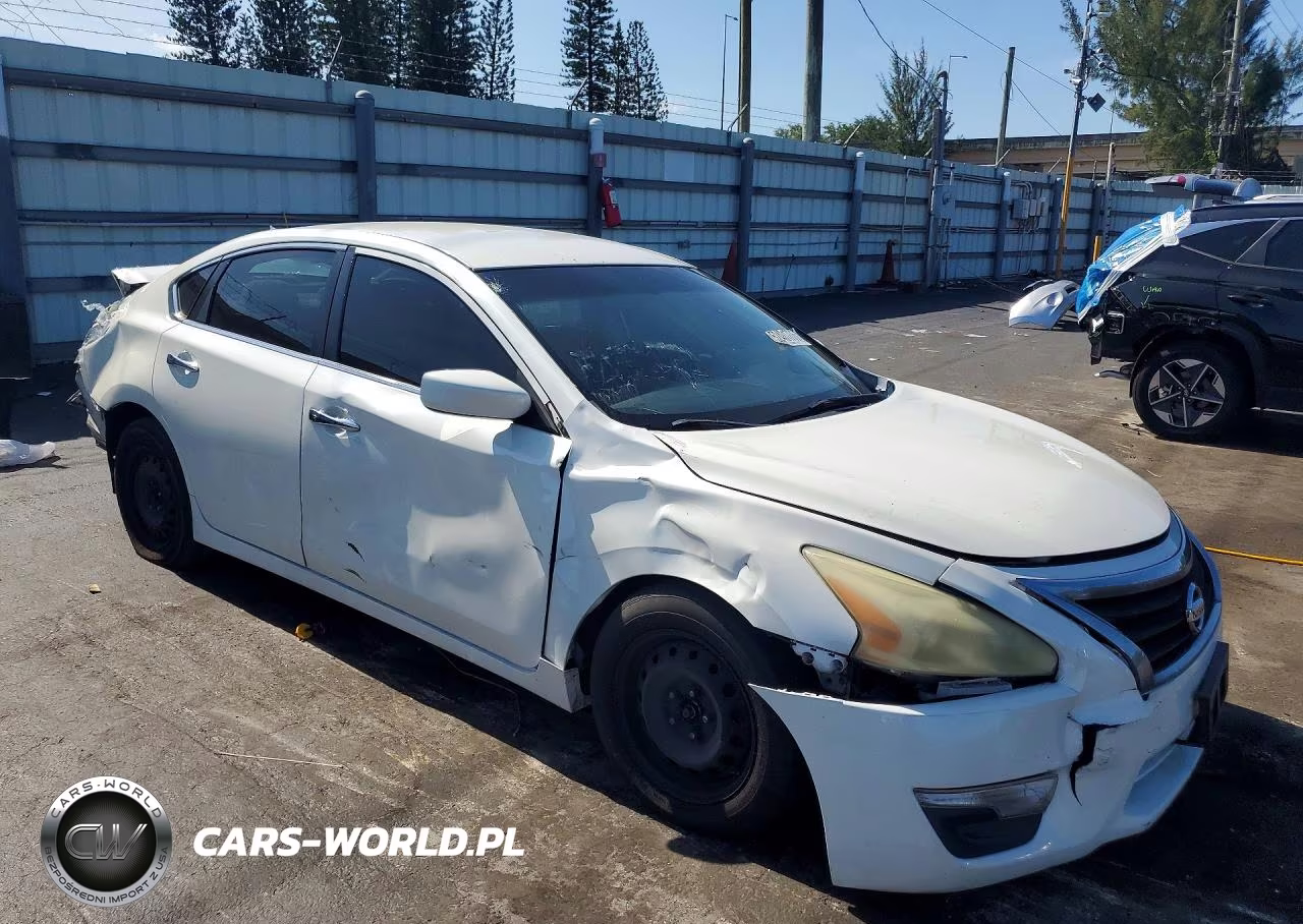 2013 Nissan Altima 2.5 VIN:1N4AL3AP9DC235564 - 4