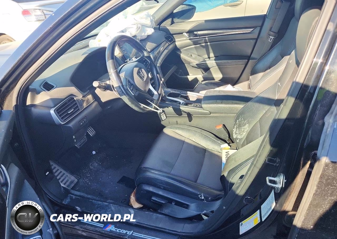 2018 Honda Accord Sport VIN:1HGCV1F30JA040985 - 7