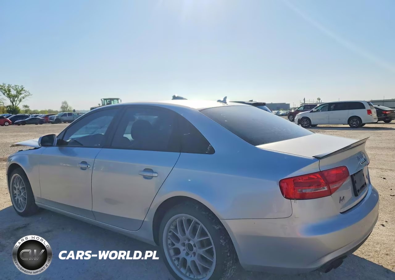 2013 Audi A4 Premium VIN:WAUBFAFL8DN044090 - 2