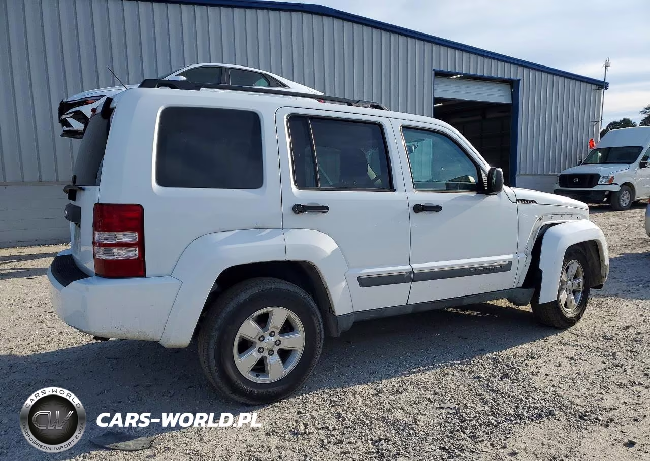 2012 Jeep Liberty Sport VIN:1C4PJMAKXCW129870 - 3