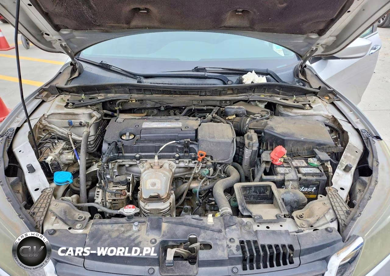 2014 Honda Accord Sport VIN:1HGCR2F58EA015401 - 11