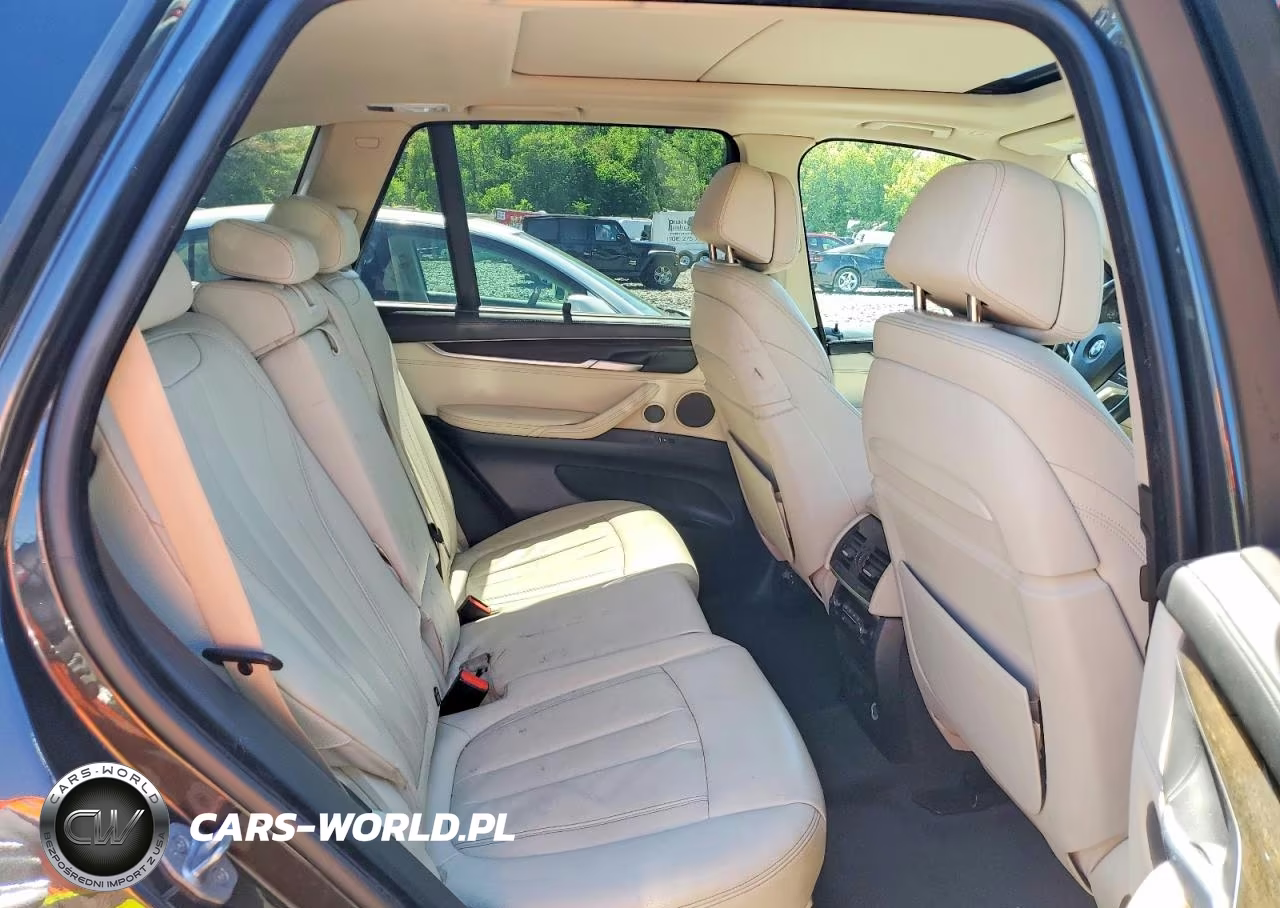 2015 BMW X5 xDrive50I VIN:5UXKR6C5XF0J78126 - 11