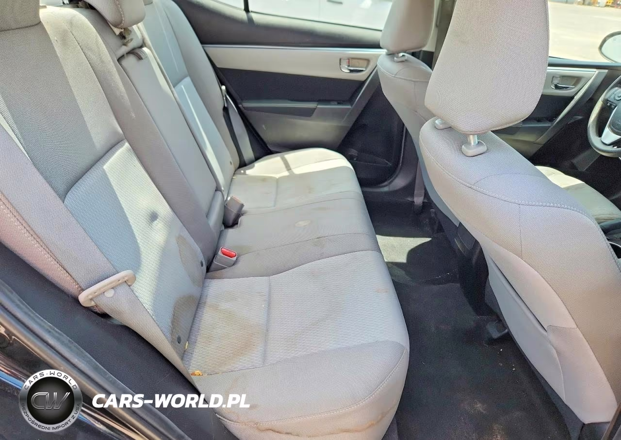 2016 Toyota Corolla Le VIN:5YFBURHE4GP497619 - 10