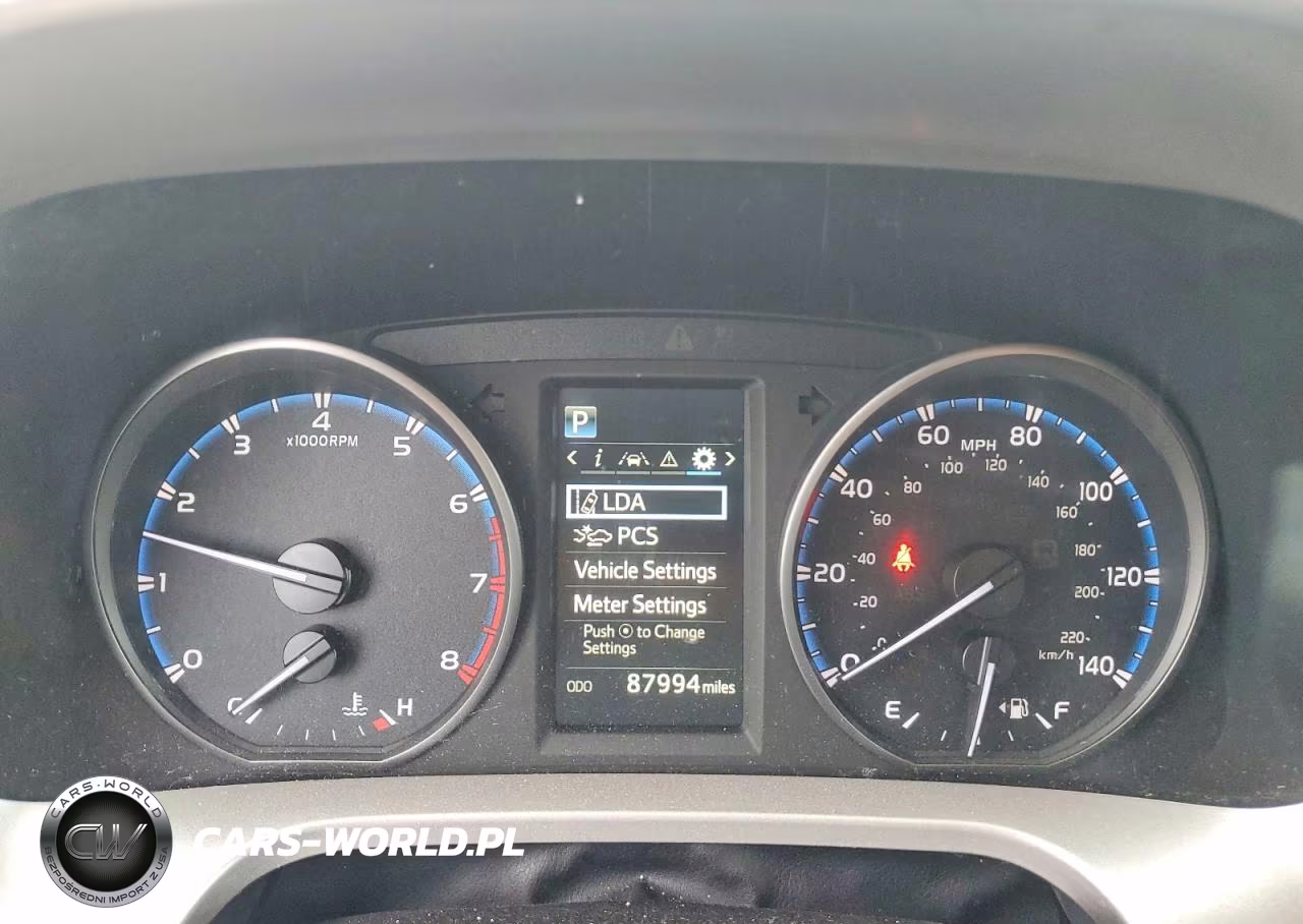 2017 Toyota Rav4 Le VIN:JTMBFREV8HJ167339 - 9