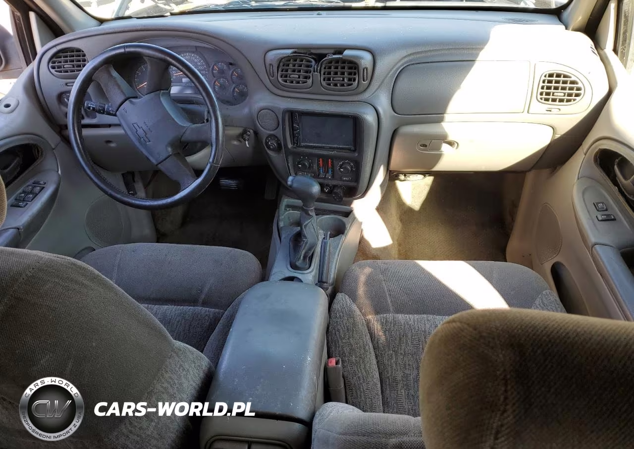 2002 Chevrolet Trailblazer VIN:1GNDS13S622476590 - 8