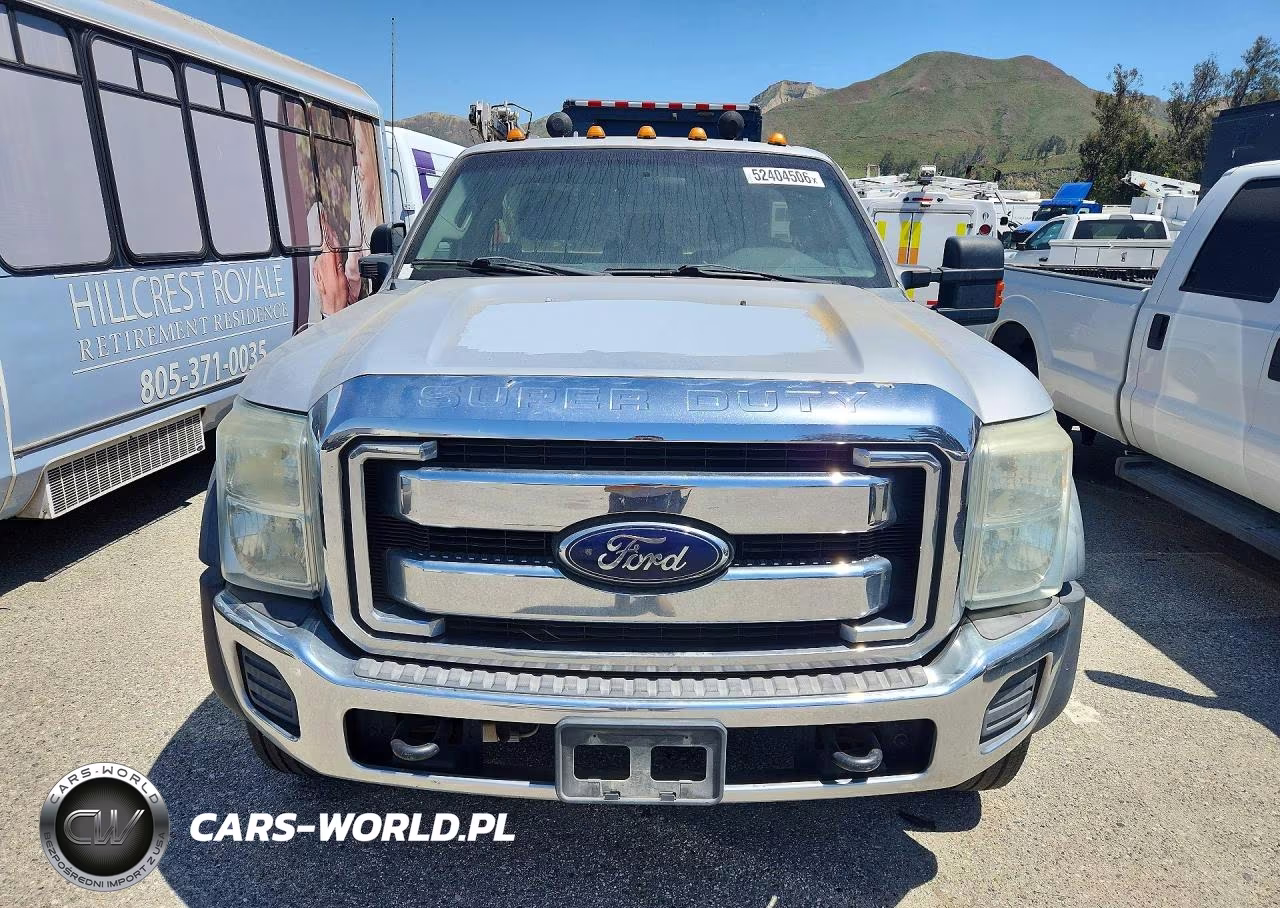 2012 Ford F550 Super Duty VIN:1FDUF5GT3CEB79392 - 5