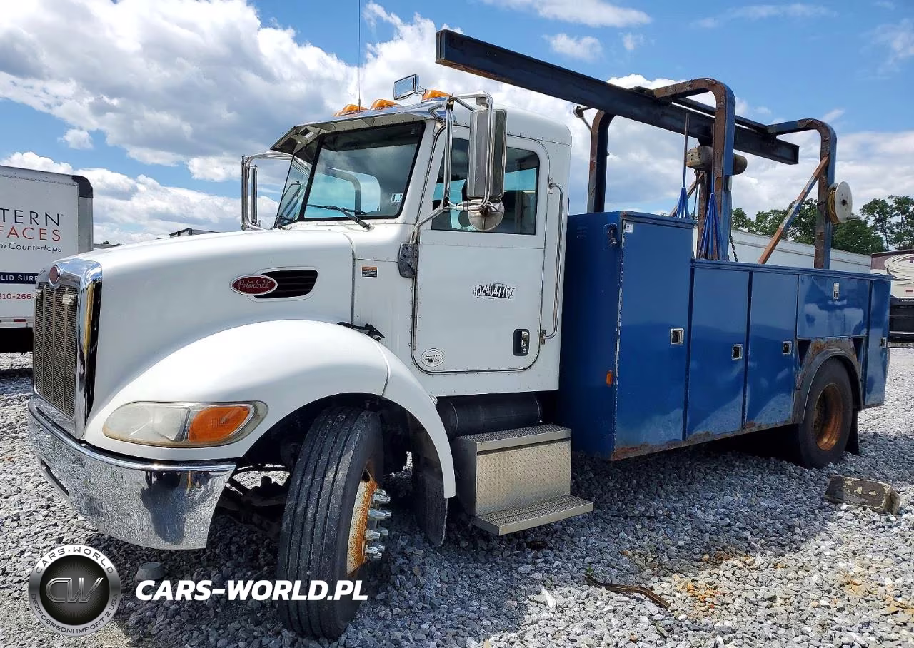 2014 Peterbilt 337 VIN:2NP2HM6X1EM242943 - 2