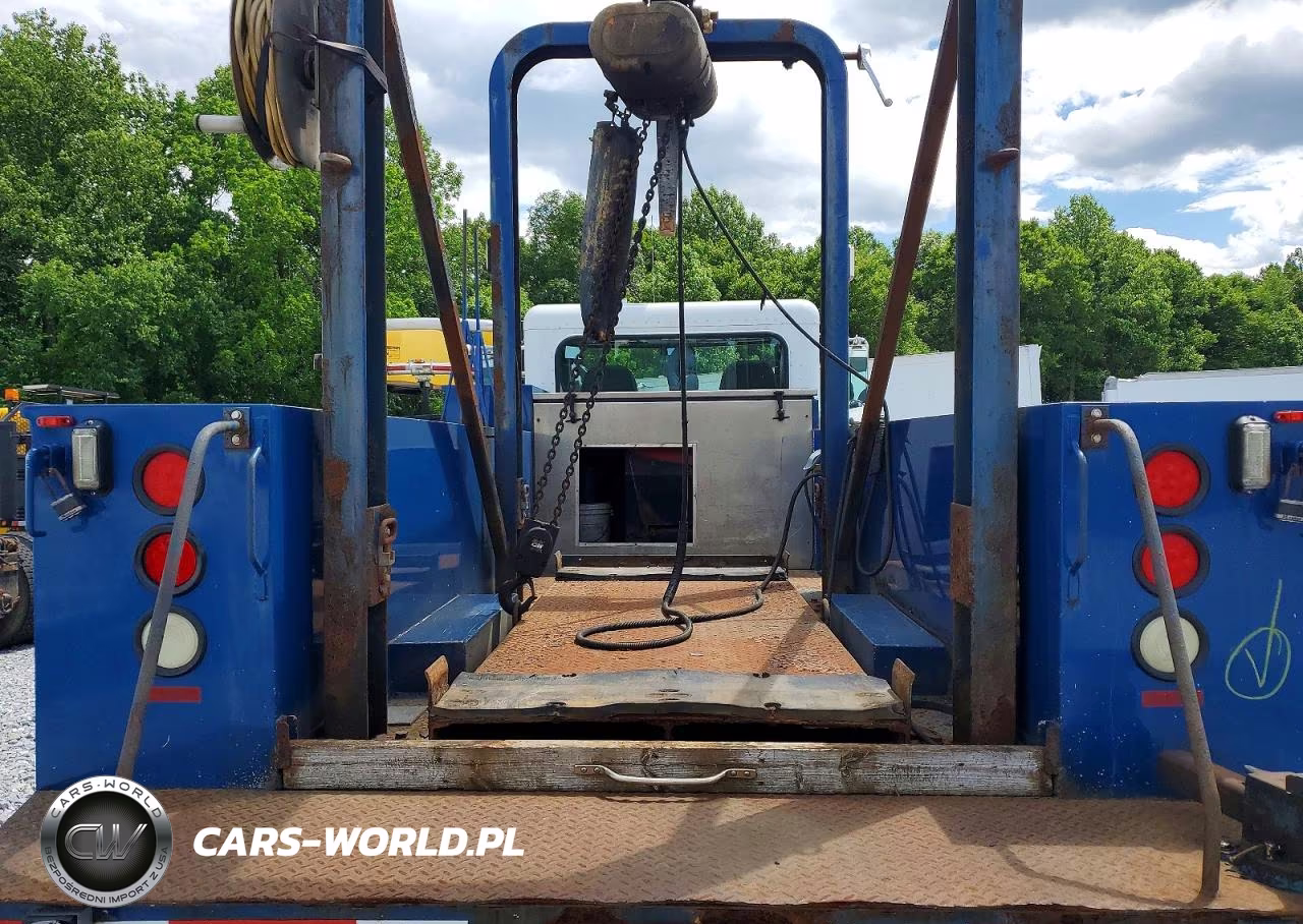 2014 Peterbilt 337 VIN:2NP2HM6X1EM242943 - 6