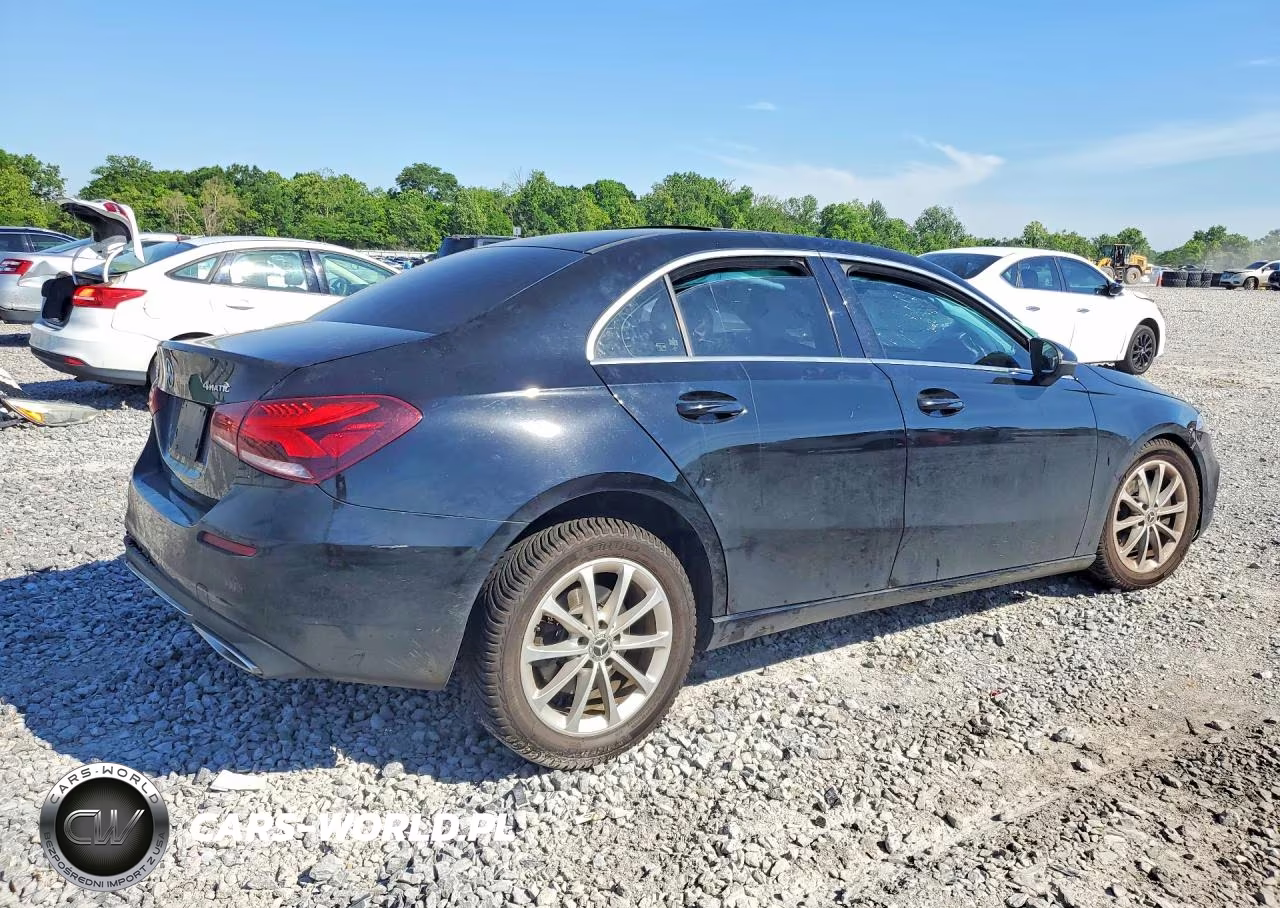 2020 Mercedes-Benz A 220 4Matic VIN:W1K3G4FB5LJ209683 - 3