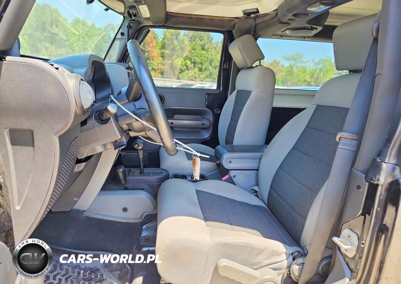 2010 Jeep Wrangler Sport VIN:1J4AA2D10AL229742 - 7
