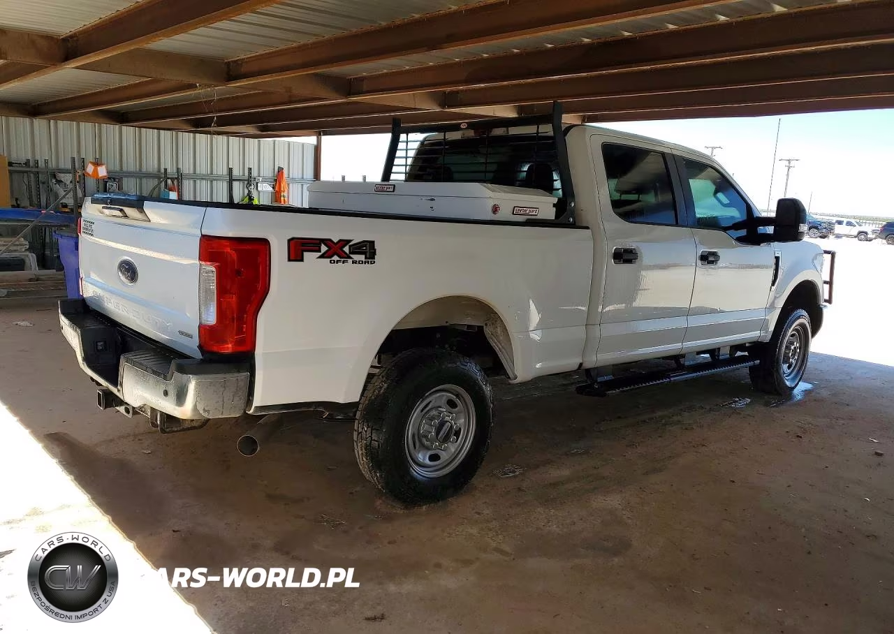 2019 Ford F250 Super Duty VIN:1FT7W2B60KEF83038 - 3