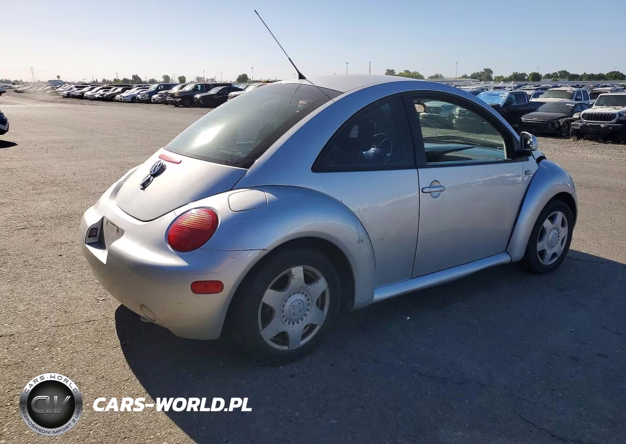 2000 Volkswagen New Beetle Gls VIN:3VWCA21C7YM484446 - 3