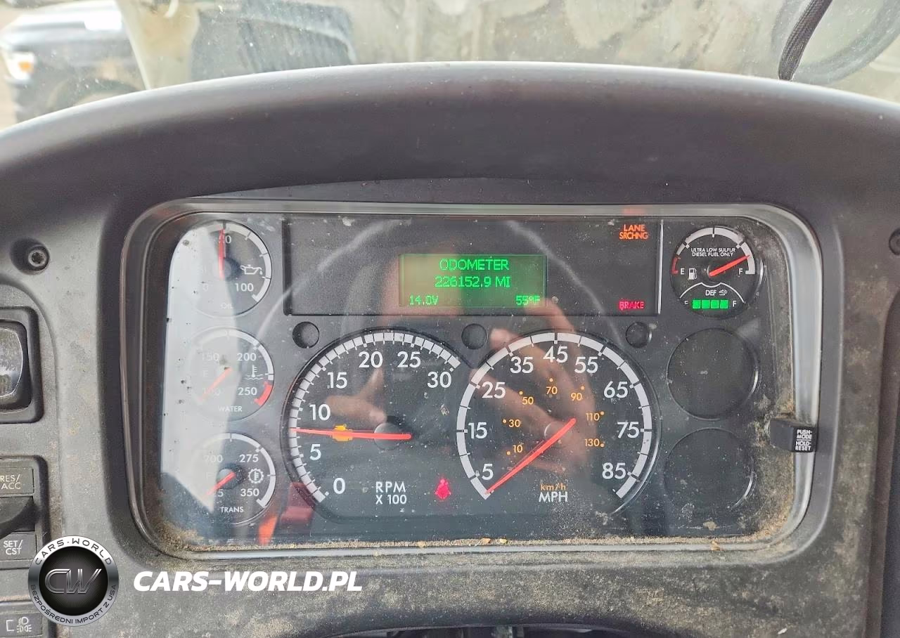 2019 Freightliner Budiness Class M2 Box Truck VIN:1FVACWFA6KHKV7882 - 8