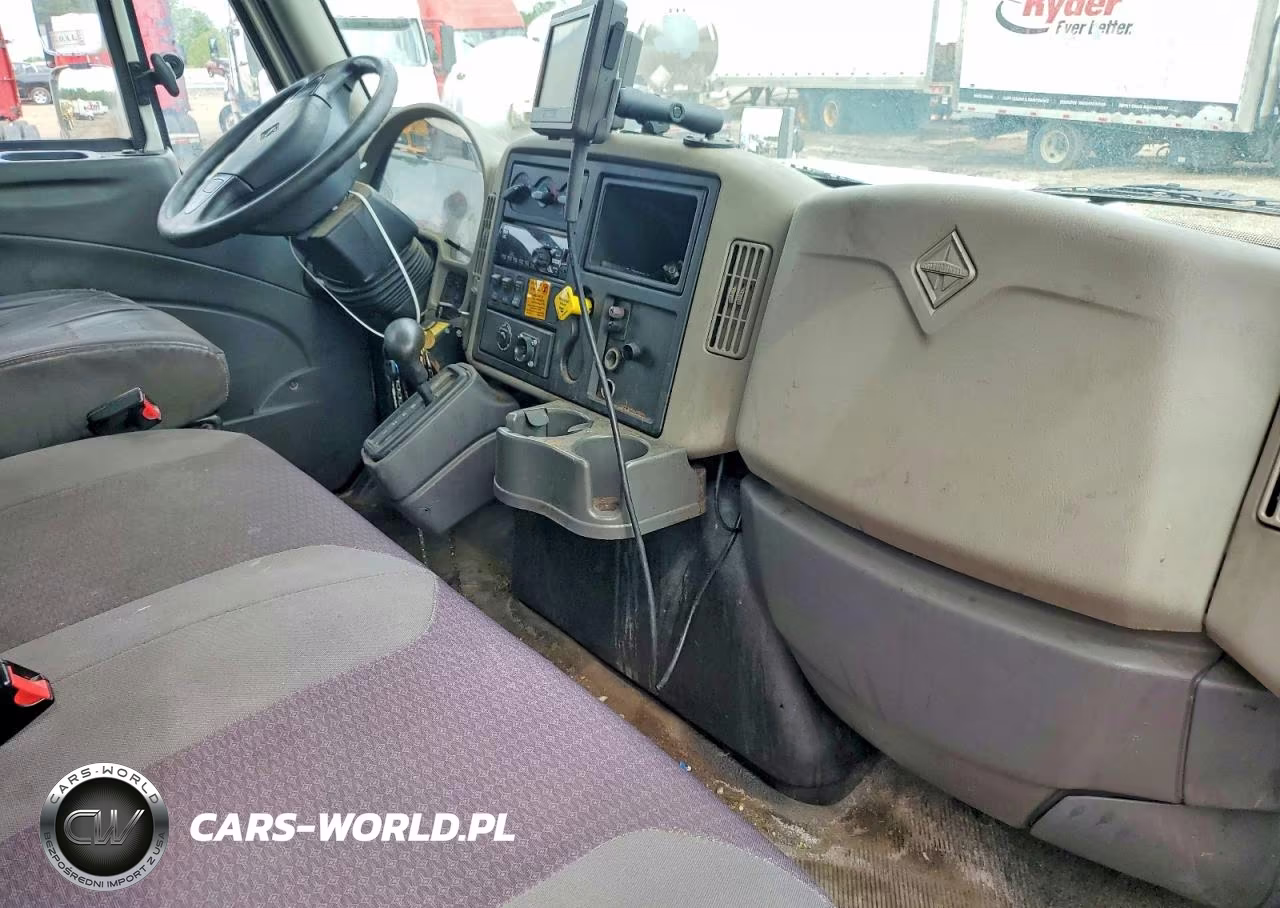 2016 International 4300 Box Truck VIN:1HTMMMML4GH457460 - 8