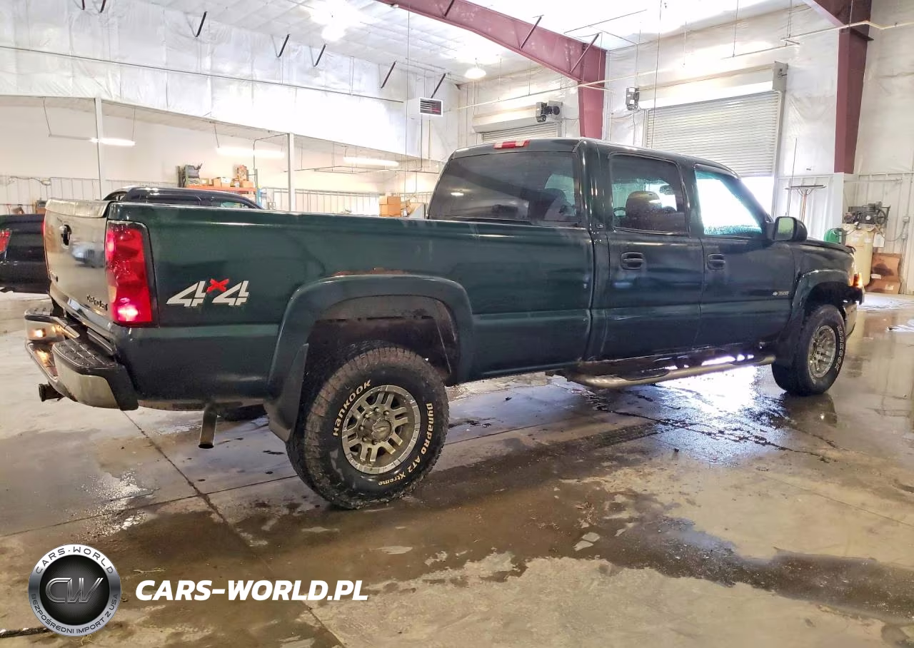 2005 Chevrolet Silverado K3500 VIN:1GCHK33U85F820151 - 3