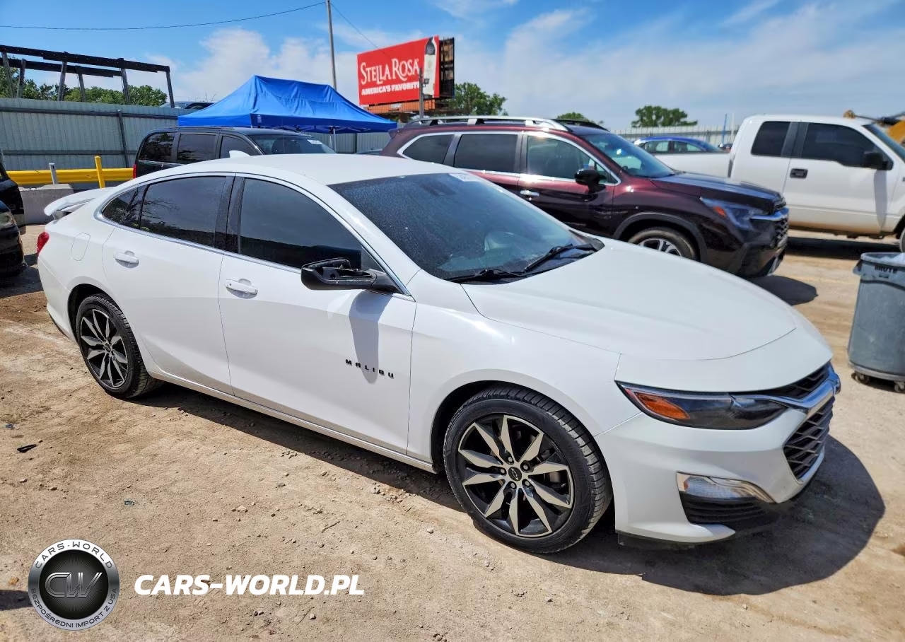 2021 Chevrolet Malibu Rs VIN:1G1ZG5ST4MF014891 - 4